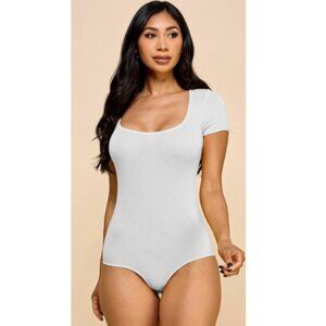 Heart & Hips Women's Short Sleeve V-neck Basic Bodysuit Size L